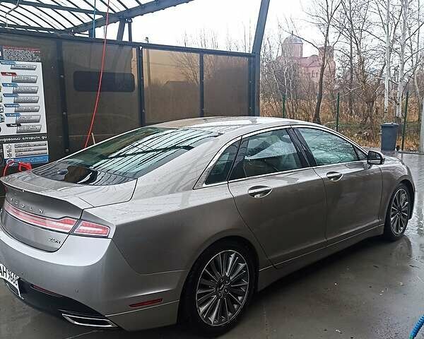 Сірий Лінкольн MKZ, об'ємом двигуна 2 л та пробігом 119 тис. км за 14000 $, фото 7 на Automoto.ua
