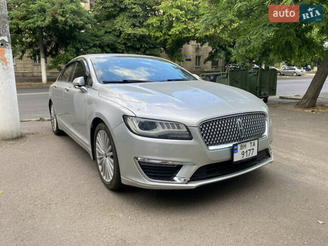 Серый Линкольн МКЗ, объемом двигателя 2 л и пробегом 168 тыс. км за 18200 $, фото 1 на Automoto.ua