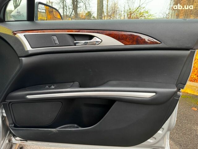 Серый Линкольн МКЗ, объемом двигателя 2 л и пробегом 114 тыс. км за 13890 $, фото 30 на Automoto.ua