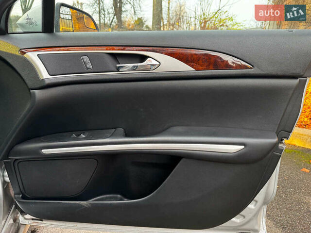 Серый Линкольн МКЗ, объемом двигателя 2 л и пробегом 114 тыс. км за 13890 $, фото 30 на Automoto.ua