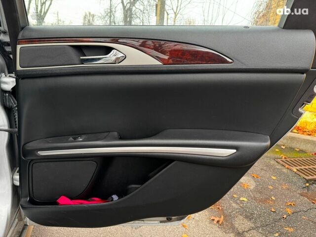 Серый Линкольн МКЗ, объемом двигателя 2 л и пробегом 114 тыс. км за 13890 $, фото 28 на Automoto.ua