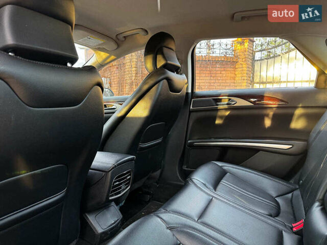 Серый Линкольн МКЗ, объемом двигателя 2 л и пробегом 114 тыс. км за 13890 $, фото 26 на Automoto.ua