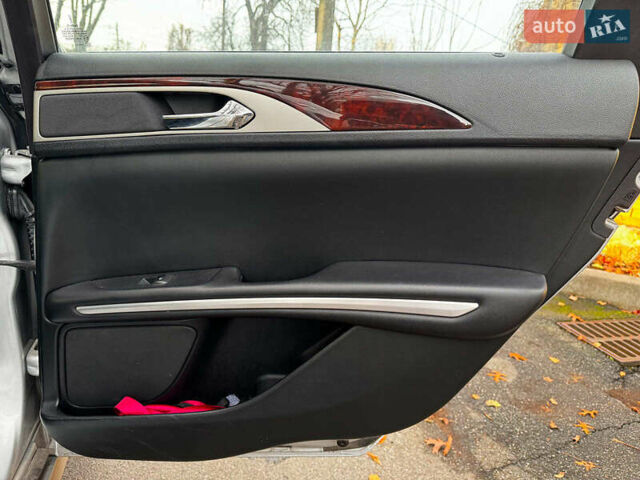 Серый Линкольн МКЗ, объемом двигателя 2 л и пробегом 114 тыс. км за 13890 $, фото 28 на Automoto.ua