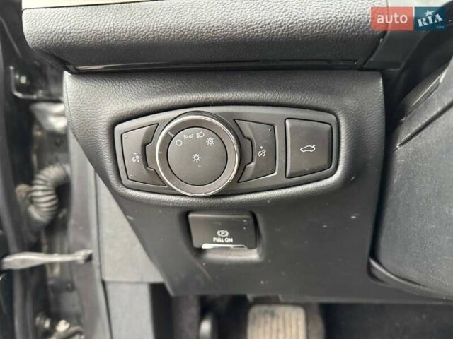 Серый Линкольн МКЗ, объемом двигателя 2 л и пробегом 179 тыс. км за 12990 $, фото 19 на Automoto.ua