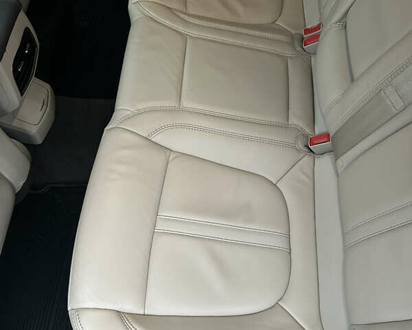 Серый Линкольн МКЗ, объемом двигателя 2 л и пробегом 91 тыс. км за 17700 $, фото 8 на Automoto.ua