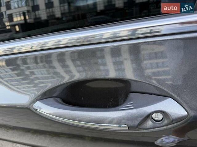 Сірий Лінкольн MKZ, об'ємом двигуна 2 л та пробігом 162 тис. км за 16999 $, фото 16 на Automoto.ua