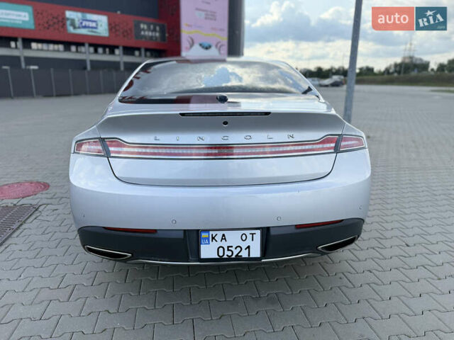 Серый Линкольн МКЗ, объемом двигателя 2 л и пробегом 180 тыс. км за 14000 $, фото 6 на Automoto.ua