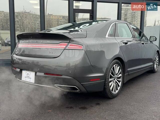 Серый Линкольн МКЗ, объемом двигателя 2 л и пробегом 179 тыс. км за 12990 $, фото 8 на Automoto.ua