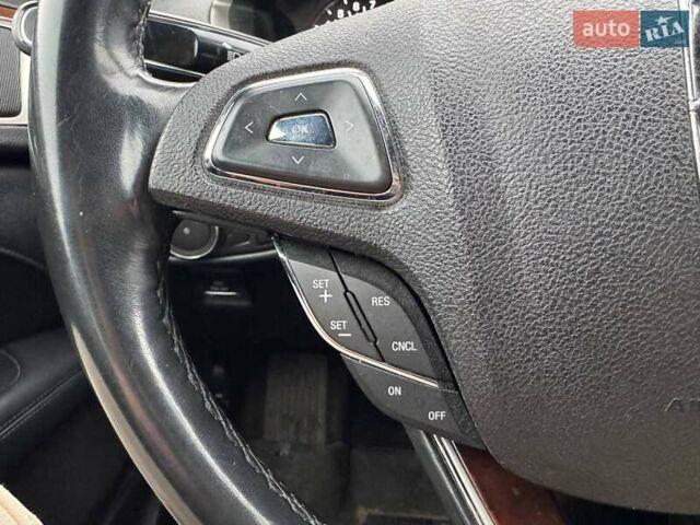 Серый Линкольн МКЗ, объемом двигателя 2 л и пробегом 179 тыс. км за 12990 $, фото 21 на Automoto.ua