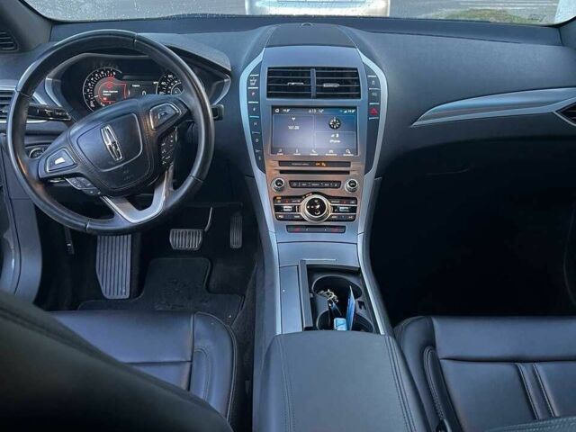 Сірий Лінкольн MKZ, об'ємом двигуна 2 л та пробігом 38 тис. км за 18000 $, фото 9 на Automoto.ua