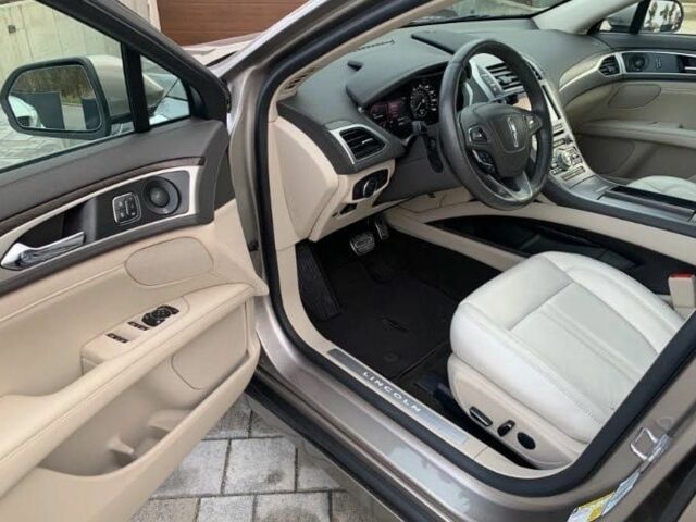 Серый Линкольн МКЗ, объемом двигателя 2 л и пробегом 89 тыс. км за 10100 $, фото 17 на Automoto.ua