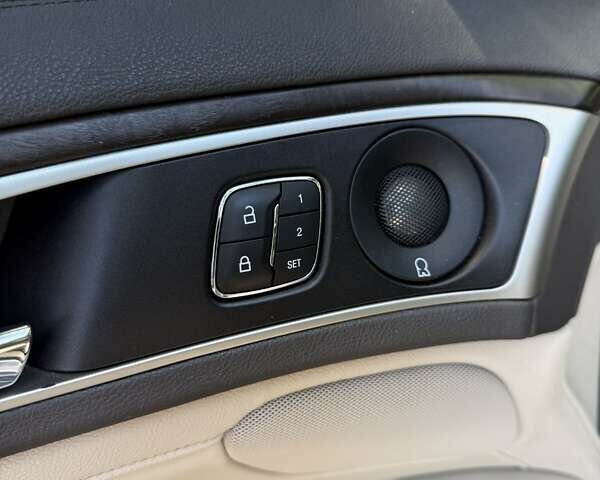 Серый Линкольн МКЗ, объемом двигателя 2 л и пробегом 51 тыс. км за 18500 $, фото 12 на Automoto.ua