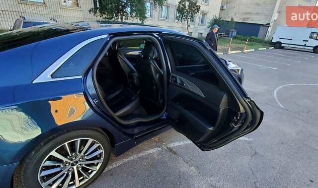 Синий Линкольн МКЗ, объемом двигателя 2 л и пробегом 157 тыс. км за 15000 $, фото 8 на Automoto.ua