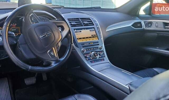 Синий Линкольн МКЗ, объемом двигателя 2 л и пробегом 157 тыс. км за 15000 $, фото 5 на Automoto.ua