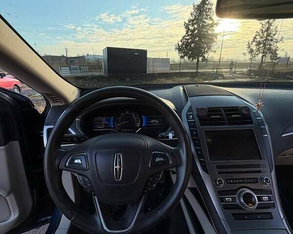 Синий Линкольн МКЗ, объемом двигателя 2 л и пробегом 145 тыс. км за 18000 $, фото 6 на Automoto.ua