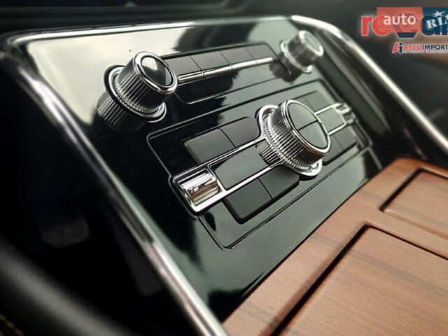 Белый Линкольн Навигатор, объемом двигателя 3.5 л и пробегом 43 тыс. км за 57000 $, фото 16 на Automoto.ua