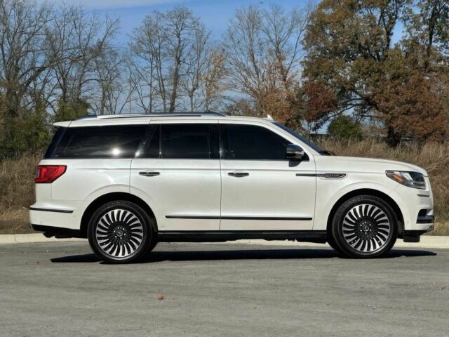 Белый Линкольн Навигатор, объемом двигателя 3.5 л и пробегом 30 тыс. км за 10300 $, фото 7 на Automoto.ua