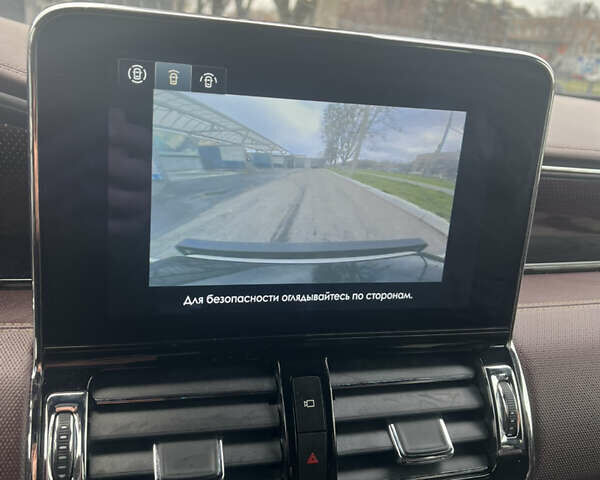 Белый Линкольн Навигатор, объемом двигателя 3.5 л и пробегом 81 тыс. км за 65000 $, фото 28 на Automoto.ua