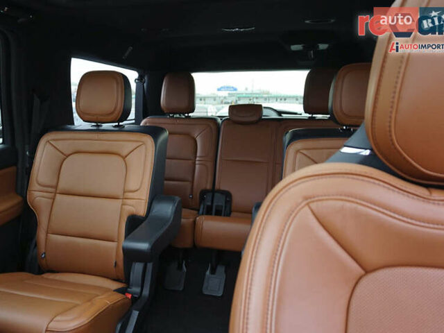 Белый Линкольн Навигатор, объемом двигателя 3.5 л и пробегом 43 тыс. км за 57000 $, фото 25 на Automoto.ua