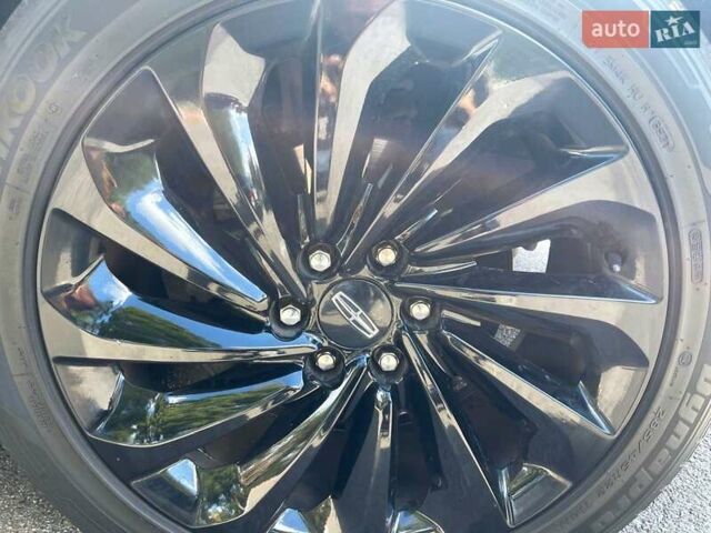 Белый Линкольн Навигатор, объемом двигателя 3.5 л и пробегом 85 тыс. км за 49900 $, фото 14 на Automoto.ua