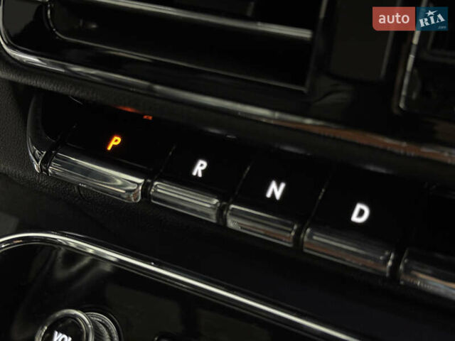 Белый Линкольн Навигатор, объемом двигателя 3.5 л и пробегом 193 тыс. км за 56499 $, фото 35 на Automoto.ua