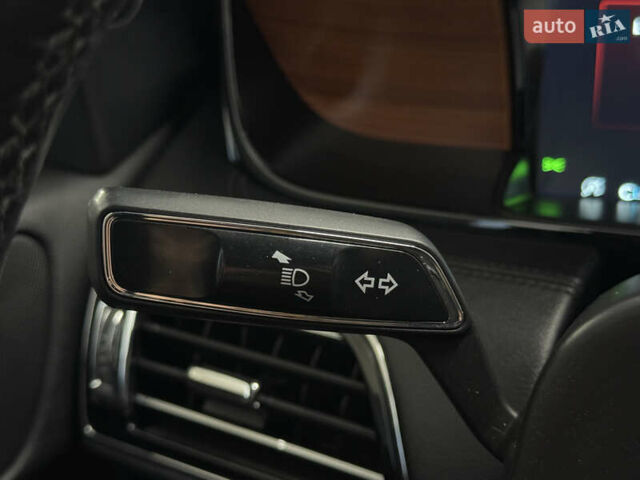 Белый Линкольн Навигатор, объемом двигателя 3.5 л и пробегом 193 тыс. км за 56499 $, фото 28 на Automoto.ua