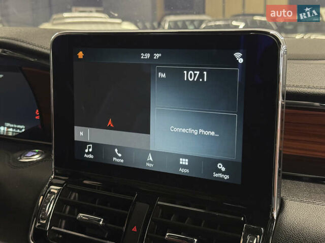 Белый Линкольн Навигатор, объемом двигателя 3.5 л и пробегом 193 тыс. км за 56499 $, фото 36 на Automoto.ua