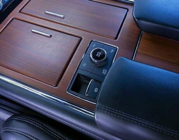 Белый Линкольн Навигатор, объемом двигателя 3.5 л и пробегом 85 тыс. км за 49900 $, фото 20 на Automoto.ua