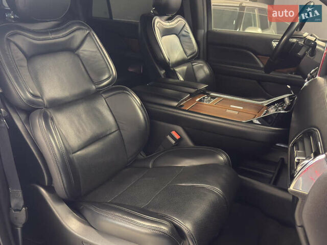 Белый Линкольн Навигатор, объемом двигателя 3.5 л и пробегом 193 тыс. км за 56499 $, фото 15 на Automoto.ua