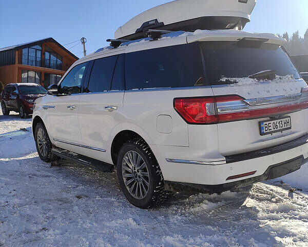 Білий Лінкольн Navigator, об'ємом двигуна 3.5 л та пробігом 175 тис. км за 77000 $, фото 18 на Automoto.ua