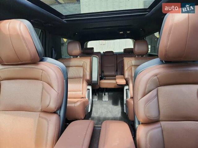Белый Линкольн Навигатор, объемом двигателя 3.5 л и пробегом 1 тыс. км за 53700 $, фото 10 на Automoto.ua