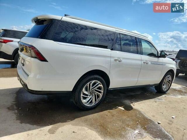 Белый Линкольн Навигатор, объемом двигателя 3.5 л и пробегом 1 тыс. км за 53700 $, фото 4 на Automoto.ua