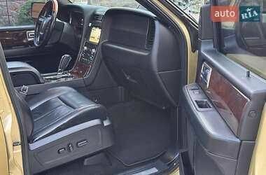 Бежевий Лінкольн Navigator, об'ємом двигуна 3.5 л та пробігом 240 тис. км за 24999 $, фото 21 на Automoto.ua