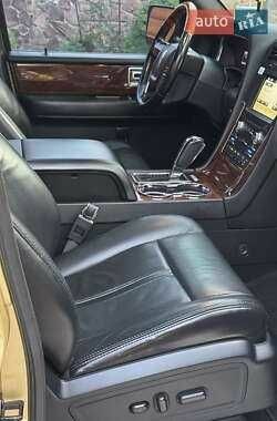 Бежевий Лінкольн Navigator, об'ємом двигуна 3.5 л та пробігом 240 тис. км за 24999 $, фото 20 на Automoto.ua