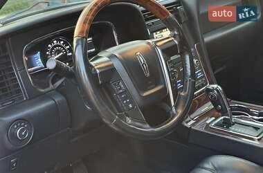 Бежевий Лінкольн Navigator, об'ємом двигуна 3.5 л та пробігом 240 тис. км за 24999 $, фото 15 на Automoto.ua