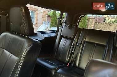 Бежевий Лінкольн Navigator, об'ємом двигуна 3.5 л та пробігом 240 тис. км за 24999 $, фото 23 на Automoto.ua