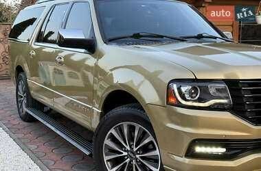 Бежевий Лінкольн Navigator, об'ємом двигуна 3.5 л та пробігом 240 тис. км за 24999 $, фото 2 на Automoto.ua