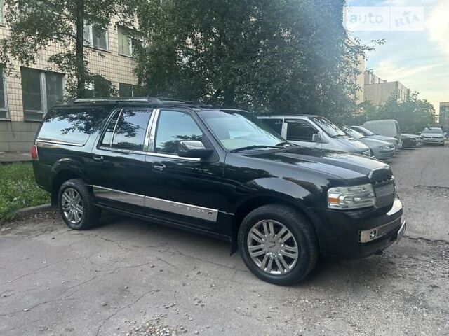 Черный Линкольн Навигатор, объемом двигателя 5.41 л и пробегом 160 тыс. км за 13500 $, фото 53 на Automoto.ua