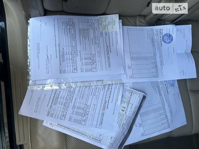 Черный Линкольн Навигатор, объемом двигателя 5.41 л и пробегом 160 тыс. км за 13500 $, фото 41 на Automoto.ua