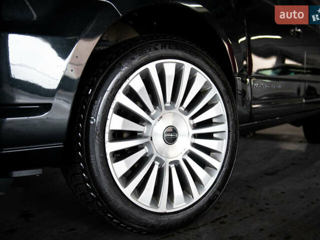 Черный Линкольн Навигатор, объемом двигателя 3.5 л и пробегом 153 тыс. км за 25600 $, фото 70 на Automoto.ua