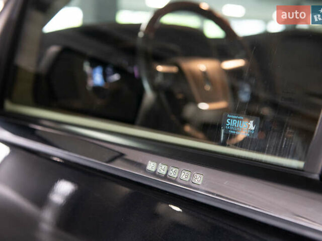 Черный Линкольн Навигатор, объемом двигателя 3.5 л и пробегом 153 тыс. км за 25600 $, фото 21 на Automoto.ua