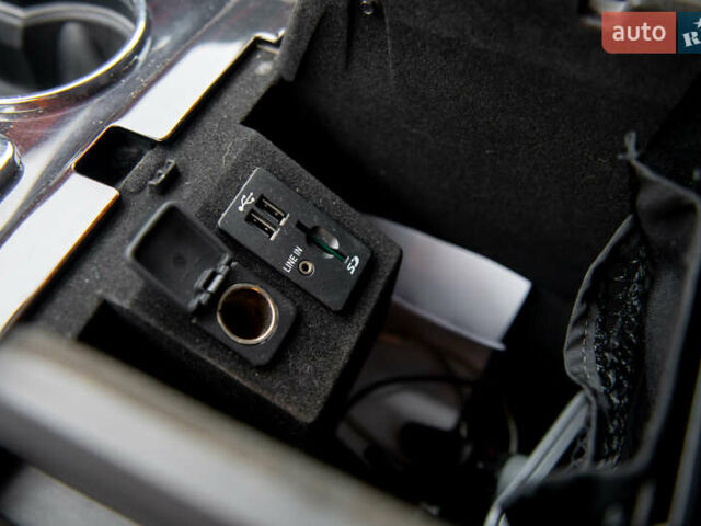 Черный Линкольн Навигатор, объемом двигателя 3.5 л и пробегом 153 тыс. км за 25600 $, фото 54 на Automoto.ua