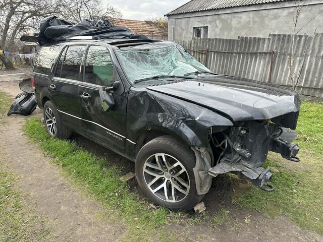 Черный Линкольн Навигатор, объемом двигателя 0 л и пробегом 120 тыс. км за 7000 $, фото 1 на Automoto.ua