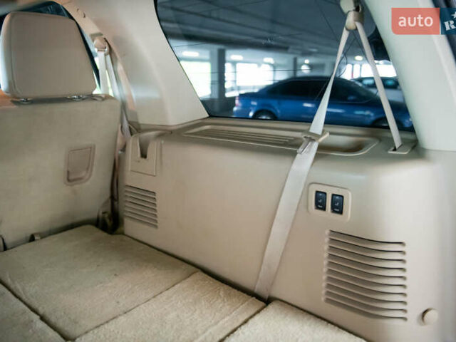 Черный Линкольн Навигатор, объемом двигателя 3.5 л и пробегом 153 тыс. км за 25600 $, фото 13 на Automoto.ua