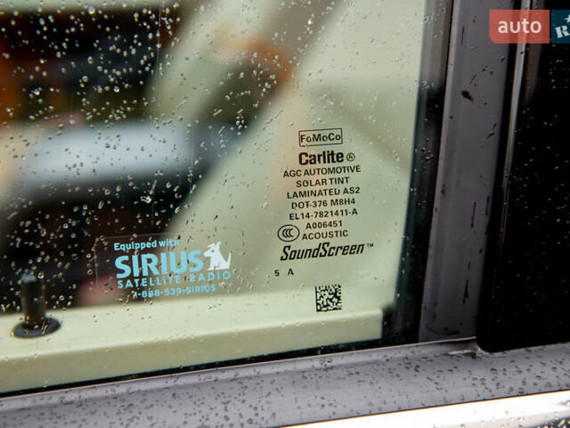 Черный Линкольн Навигатор, объемом двигателя 3.5 л и пробегом 153 тыс. км за 25600 $, фото 41 на Automoto.ua