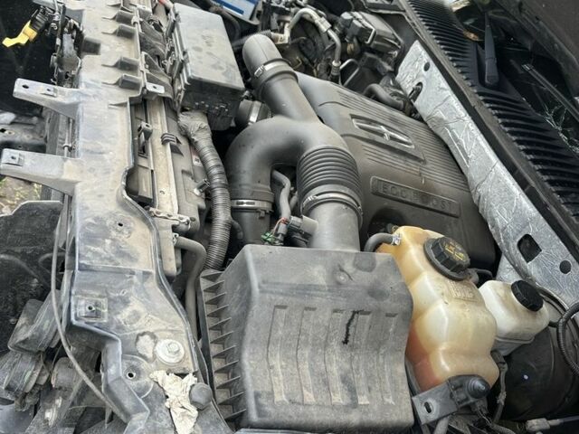 Черный Линкольн Навигатор, объемом двигателя 0 л и пробегом 120 тыс. км за 7000 $, фото 4 на Automoto.ua