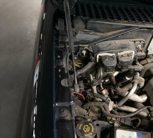 Черный Линкольн Навигатор, объемом двигателя 3.5 л и пробегом 153 тыс. км за 25600 $, фото 26 на Automoto.ua