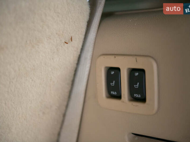 Черный Линкольн Навигатор, объемом двигателя 3.5 л и пробегом 153 тыс. км за 25600 $, фото 93 на Automoto.ua