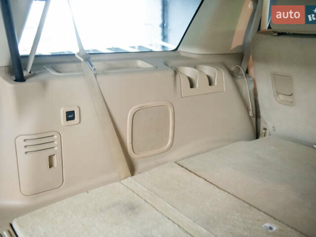 Черный Линкольн Навигатор, объемом двигателя 3.5 л и пробегом 153 тыс. км за 25600 $, фото 12 на Automoto.ua