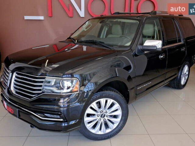 Черный Линкольн Навигатор, объемом двигателя 0 л и пробегом 38 тыс. км за 22900 $, фото 4 на Automoto.ua